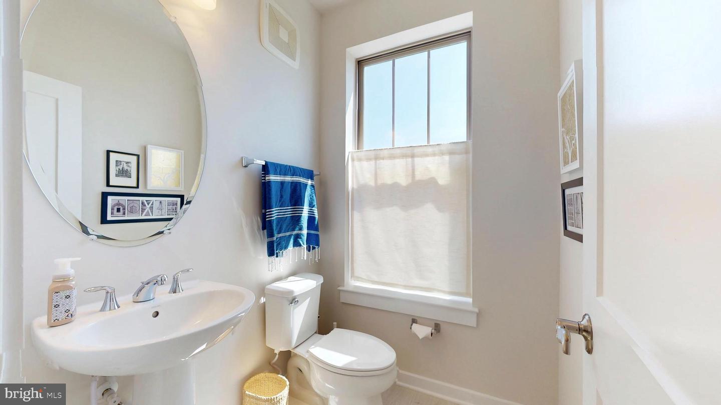204 PETITE SIRAH TER SE, LEESBURG, Virginia 20175, 3 Bedrooms Bedrooms, ,2 BathroomsBathrooms,Residential,For sale,204 PETITE SIRAH TER SE,VALO2094578 MLS # VALO2094578