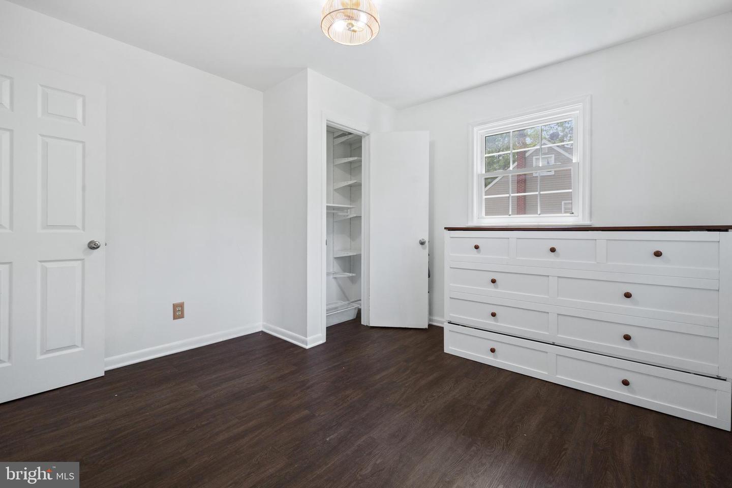 13432 FOREST GLEN RD, WOODBRIDGE, Virginia 22191, 5 Bedrooms Bedrooms, ,2 BathroomsBathrooms,Residential,For sale,13432 FOREST GLEN RD,VAPW2092710 MLS # VAPW2092710