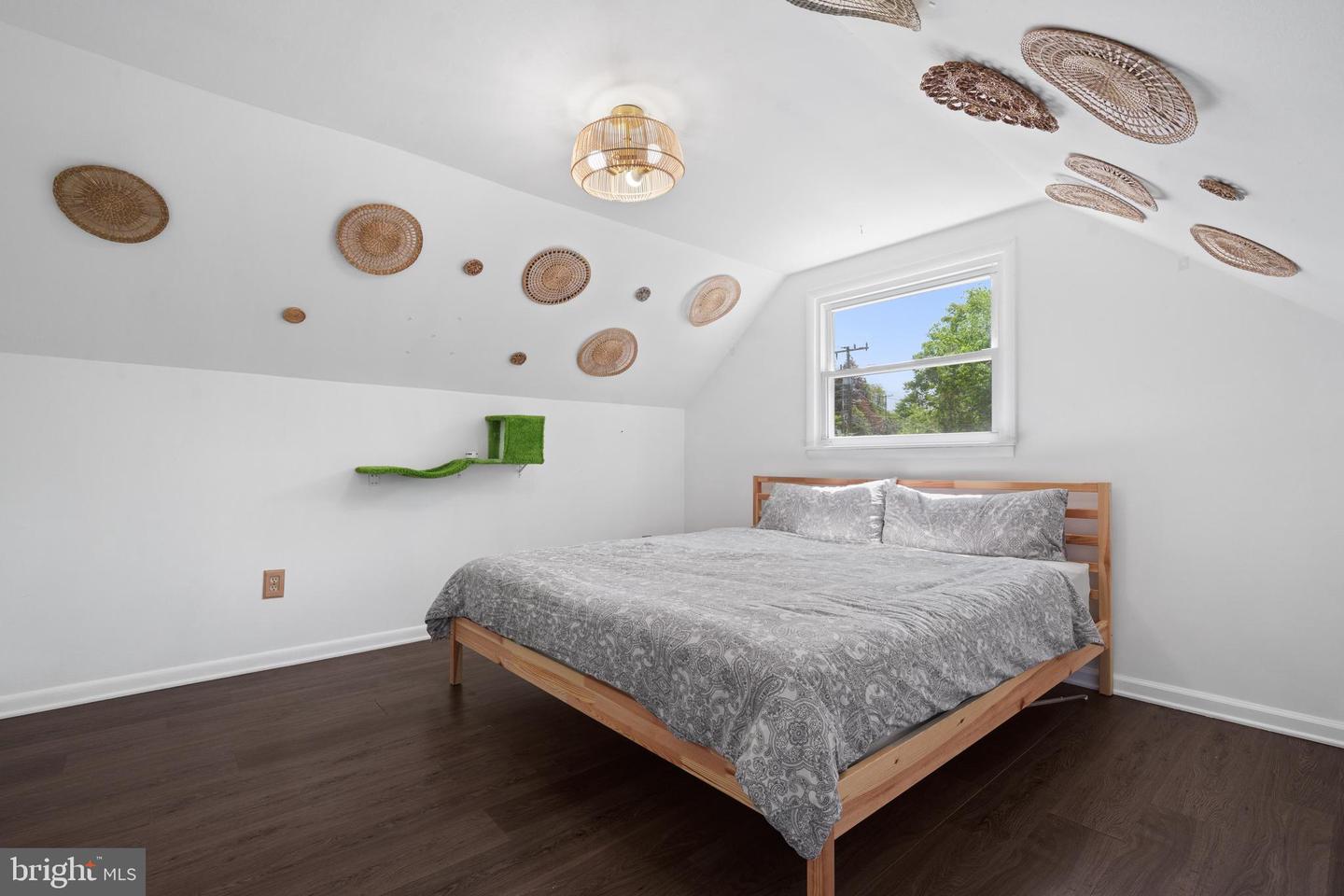 13432 FOREST GLEN RD, WOODBRIDGE, Virginia 22191, 5 Bedrooms Bedrooms, ,2 BathroomsBathrooms,Residential,For sale,13432 FOREST GLEN RD,VAPW2092710 MLS # VAPW2092710