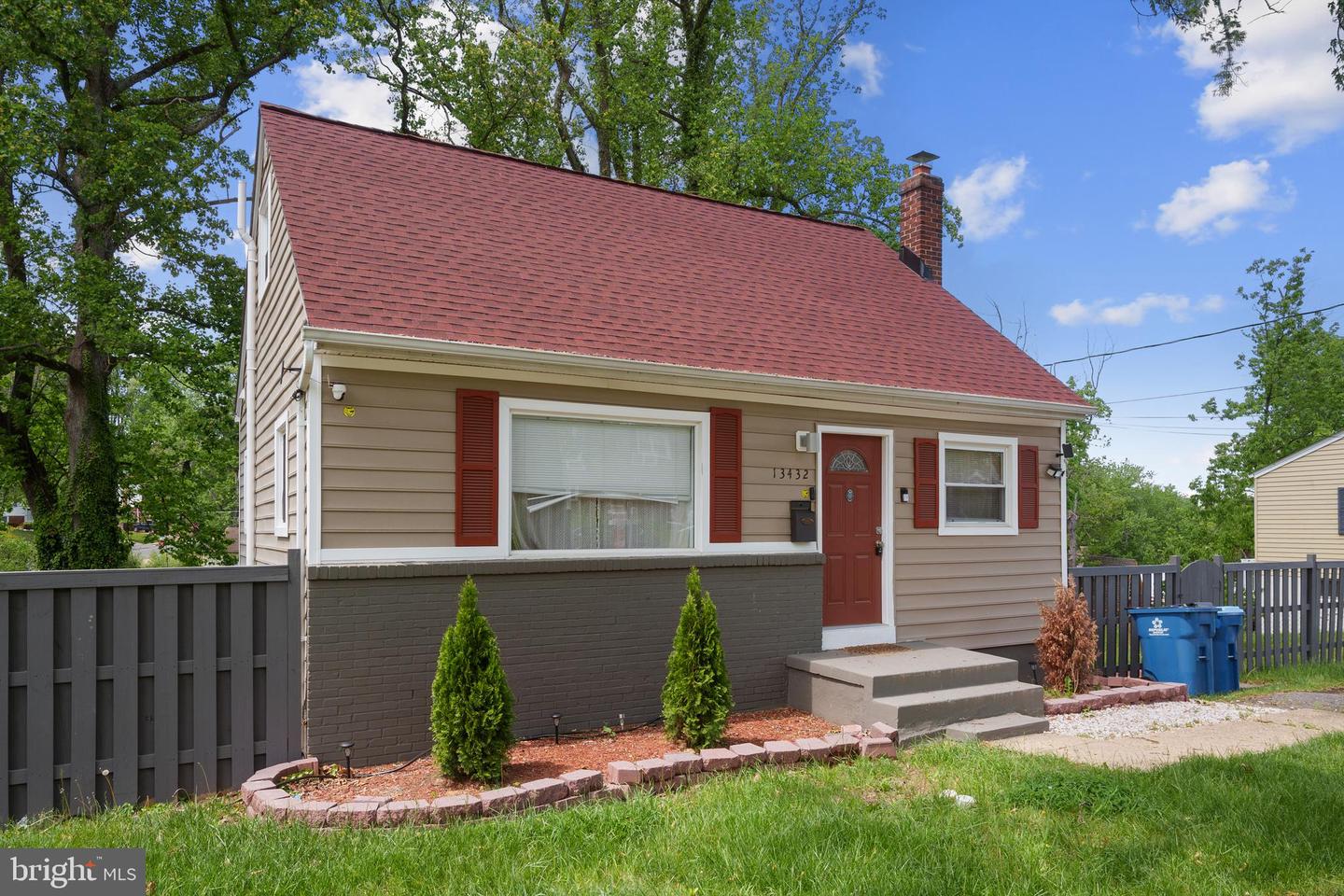 13432 FOREST GLEN RD, WOODBRIDGE, Virginia 22191, 5 Bedrooms Bedrooms, ,2 BathroomsBathrooms,Residential,For sale,13432 FOREST GLEN RD,VAPW2092710 MLS # VAPW2092710