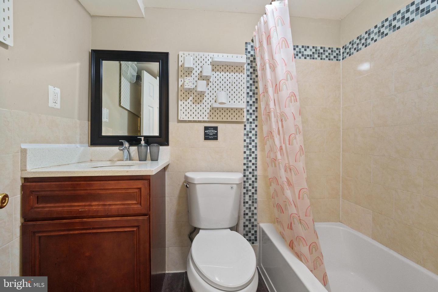 13432 FOREST GLEN RD, WOODBRIDGE, Virginia 22191, 5 Bedrooms Bedrooms, ,2 BathroomsBathrooms,Residential,For sale,13432 FOREST GLEN RD,VAPW2092710 MLS # VAPW2092710