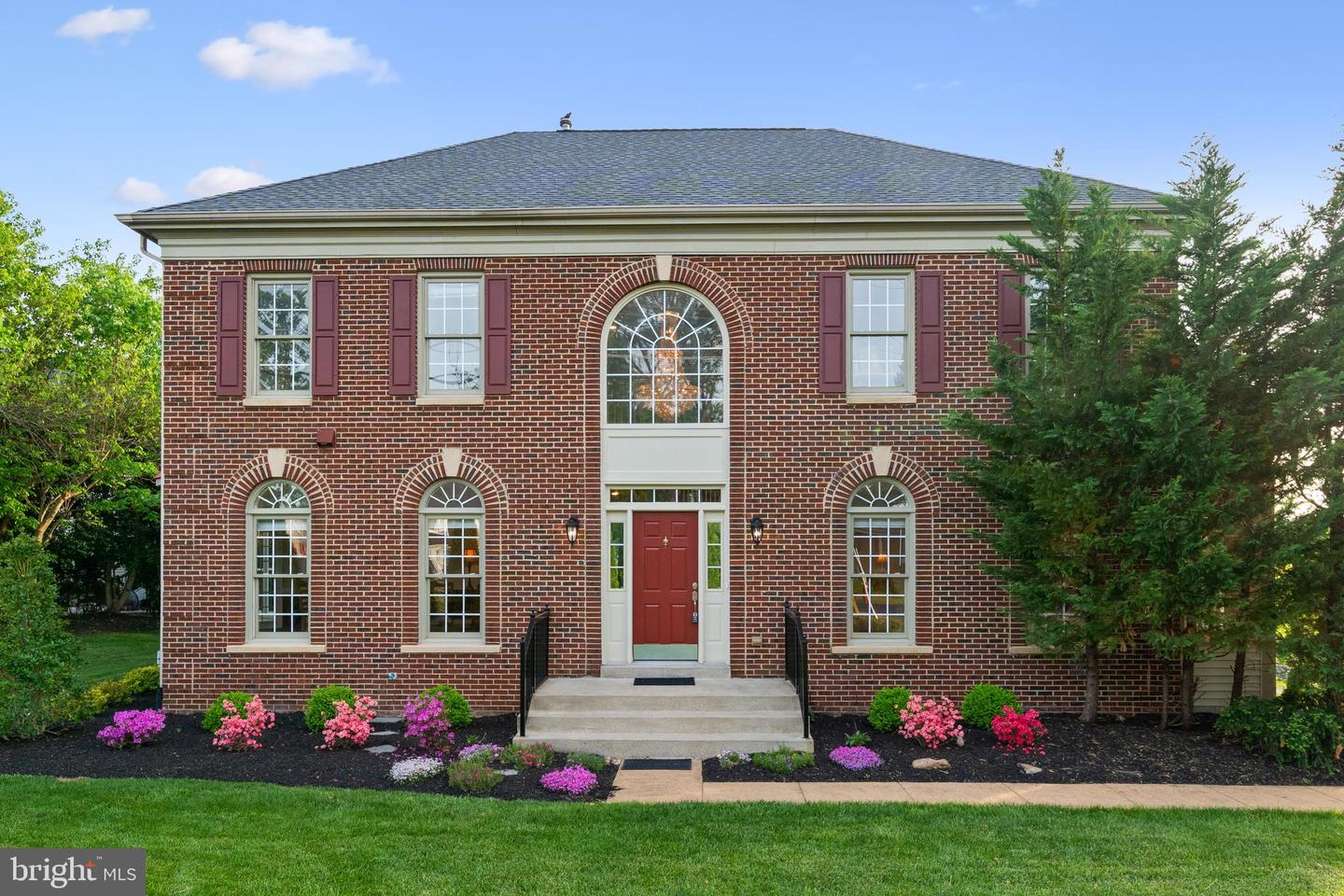 6221 JEAN LOUISE WAY, ALEXANDRIA, Virginia 22310, 5 Bedrooms Bedrooms, ,4 BathroomsBathrooms,Residential,For sale,6221 JEAN LOUISE WAY,VAFX2236072 MLS # VAFX2236072