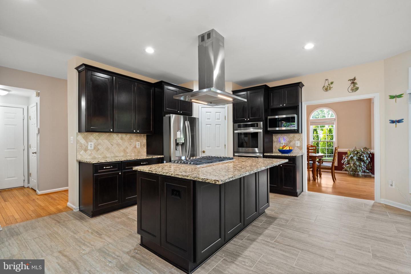 6221 JEAN LOUISE WAY, ALEXANDRIA, Virginia 22310, 5 Bedrooms Bedrooms, ,4 BathroomsBathrooms,Residential,For sale,6221 JEAN LOUISE WAY,VAFX2236072 MLS # VAFX2236072