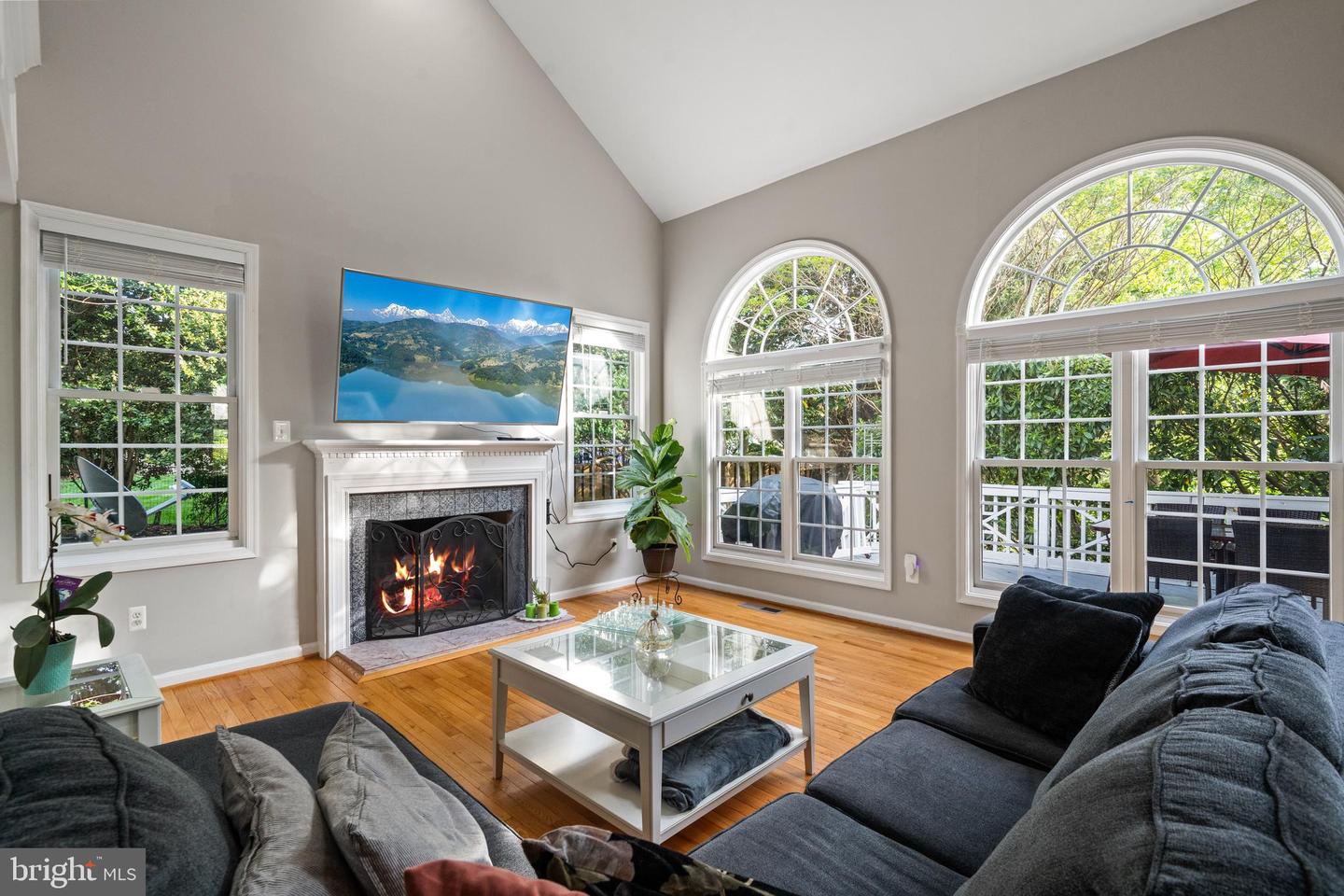 6221 JEAN LOUISE WAY, ALEXANDRIA, Virginia 22310, 5 Bedrooms Bedrooms, ,4 BathroomsBathrooms,Residential,For sale,6221 JEAN LOUISE WAY,VAFX2236072 MLS # VAFX2236072