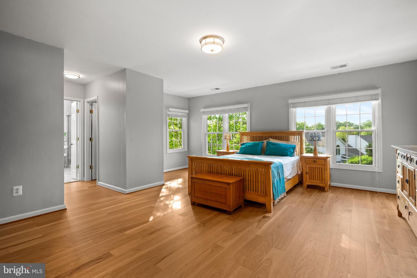 6221 JEAN LOUISE WAY, ALEXANDRIA, Virginia 22310, 5 Bedrooms Bedrooms, ,4 BathroomsBathrooms,Residential,For sale,6221 JEAN LOUISE WAY,VAFX2236072 MLS # VAFX2236072