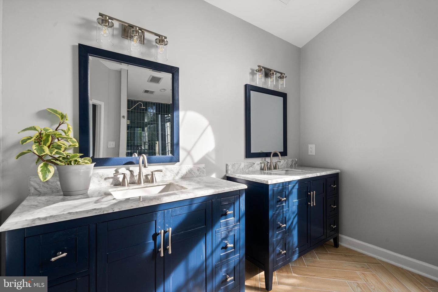 6221 JEAN LOUISE WAY, ALEXANDRIA, Virginia 22310, 5 Bedrooms Bedrooms, ,4 BathroomsBathrooms,Residential,For sale,6221 JEAN LOUISE WAY,VAFX2236072 MLS # VAFX2236072