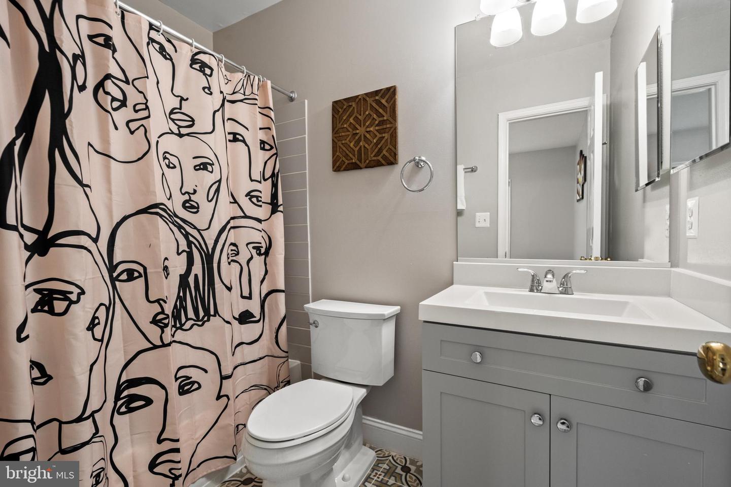 6221 JEAN LOUISE WAY, ALEXANDRIA, Virginia 22310, 5 Bedrooms Bedrooms, ,4 BathroomsBathrooms,Residential,For sale,6221 JEAN LOUISE WAY,VAFX2236072 MLS # VAFX2236072