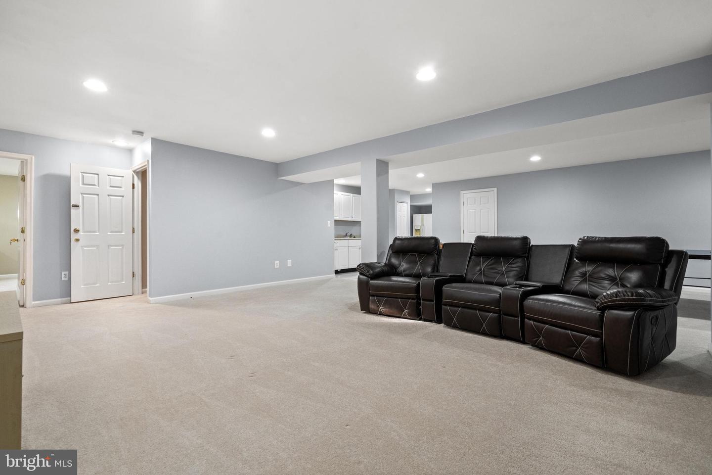 6221 JEAN LOUISE WAY, ALEXANDRIA, Virginia 22310, 5 Bedrooms Bedrooms, ,4 BathroomsBathrooms,Residential,For sale,6221 JEAN LOUISE WAY,VAFX2236072 MLS # VAFX2236072