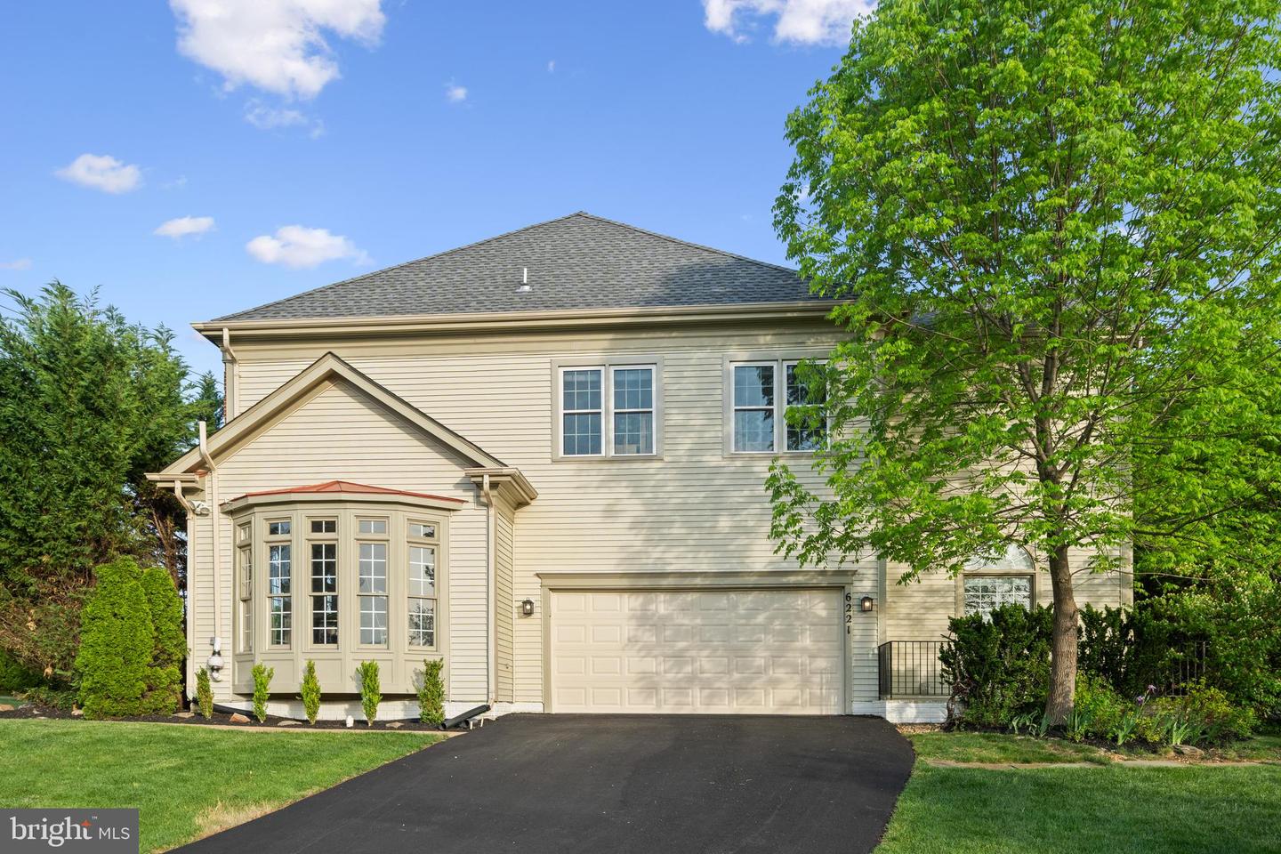 6221 JEAN LOUISE WAY, ALEXANDRIA, Virginia 22310, 5 Bedrooms Bedrooms, ,4 BathroomsBathrooms,Residential,For sale,6221 JEAN LOUISE WAY,VAFX2236072 MLS # VAFX2236072