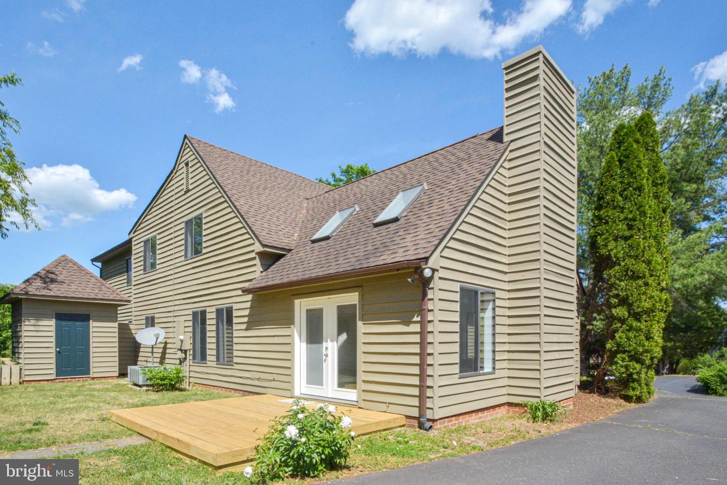 1132 AMBER RIDGE RD, CHARLOTTESVILLE, Virginia 22901, 4 Bedrooms Bedrooms, ,2 BathroomsBathrooms,Residential,For sale,1132 AMBER RIDGE RD,VAAB2000954 MLS # VAAB2000954