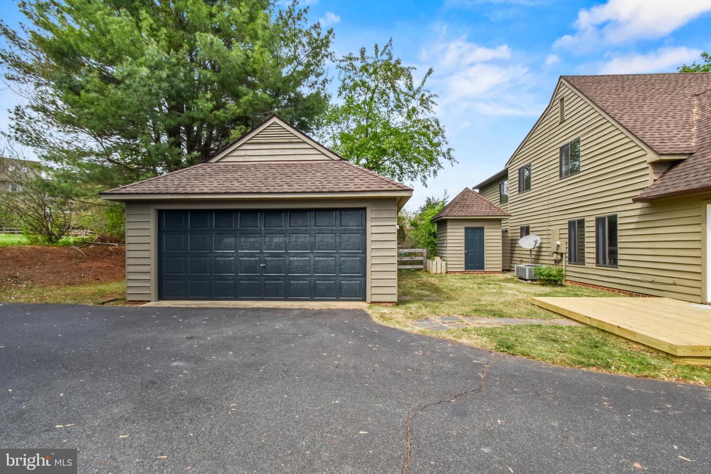 1132 AMBER RIDGE RD, CHARLOTTESVILLE, Virginia 22901, 4 Bedrooms Bedrooms, ,2 BathroomsBathrooms,Residential,For sale,1132 AMBER RIDGE RD,VAAB2000954 MLS # VAAB2000954