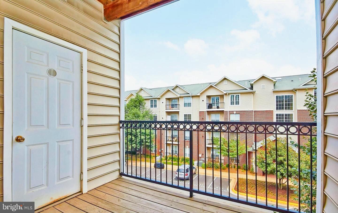 1580 SPRING GATE DR #4303, MCLEAN, Virginia 22102, 2 Bedrooms Bedrooms, ,2 BathroomsBathrooms,Residential,For sale,1580 SPRING GATE DR #4303,VAFX2236086 MLS # VAFX2236086