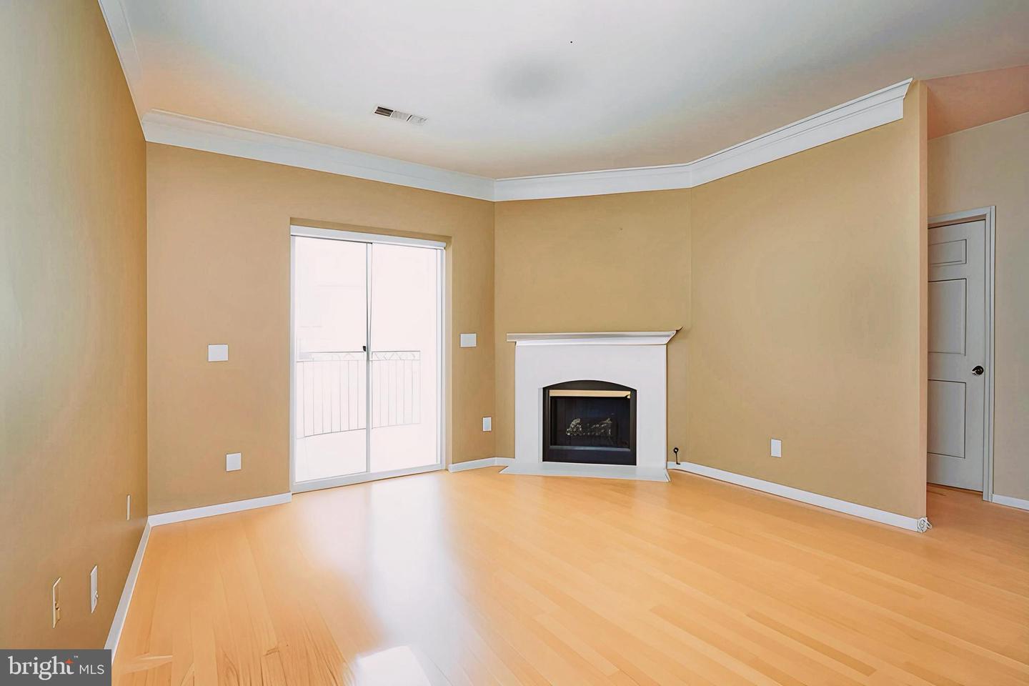 1580 SPRING GATE DR #4303, MCLEAN, Virginia 22102, 2 Bedrooms Bedrooms, ,2 BathroomsBathrooms,Residential,For sale,1580 SPRING GATE DR #4303,VAFX2236086 MLS # VAFX2236086