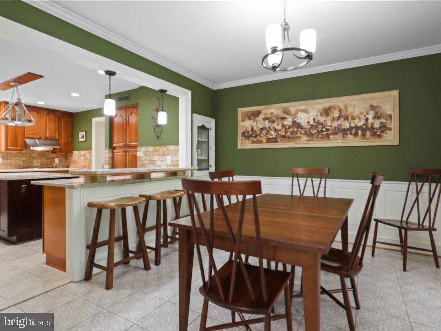 432 ORCHARD ST NW, VIENNA, Virginia 22180, 5 Bedrooms Bedrooms, 20 Rooms Rooms,4 BathroomsBathrooms,Residential,For sale,432 ORCHARD ST NW,VAFX2236226 MLS # VAFX2236226