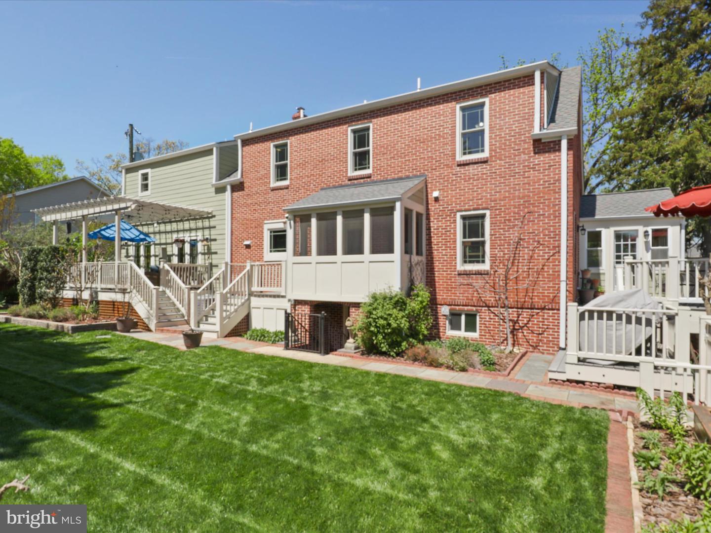 432 ORCHARD ST NW, VIENNA, Virginia 22180, 5 Bedrooms Bedrooms, 20 Rooms Rooms,4 BathroomsBathrooms,Residential,For sale,432 ORCHARD ST NW,VAFX2236226 MLS # VAFX2236226
