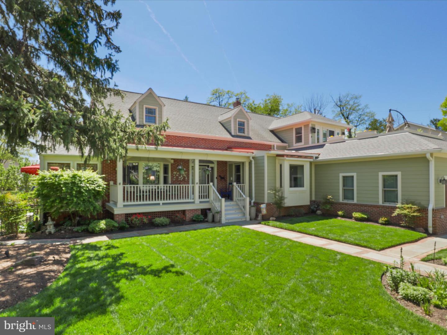 432 ORCHARD ST NW, VIENNA, Virginia 22180, 5 Bedrooms Bedrooms, 20 Rooms Rooms,4 BathroomsBathrooms,Residential,For sale,432 ORCHARD ST NW,VAFX2236226 MLS # VAFX2236226