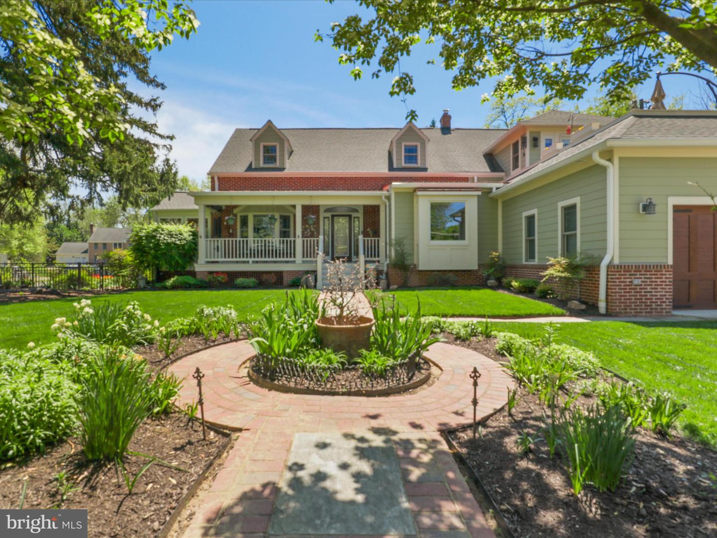 432 ORCHARD ST NW, VIENNA, Virginia 22180, 5 Bedrooms Bedrooms, 20 Rooms Rooms,4 BathroomsBathrooms,Residential,For sale,432 ORCHARD ST NW,VAFX2236226 MLS # VAFX2236226