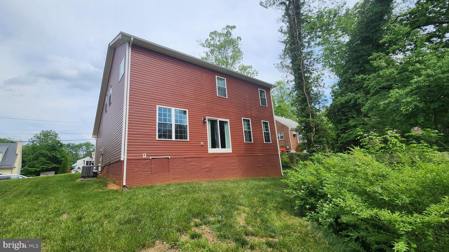136 S ALMOND ST, ORANGE, Virginia 22960, 4 Bedrooms Bedrooms, ,2 BathroomsBathrooms,Residential,For sale,136 S ALMOND ST,VAOR2009490 MLS # VAOR2009490