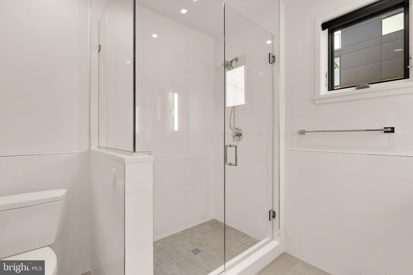 4640 Q ST NW, WASHINGTON, District Of Columbia 20007, 5 Bedrooms Bedrooms, ,4 BathroomsBathrooms,Residential,For sale,4640 Q ST NW,DCDC2197032 MLS # DCDC2197032