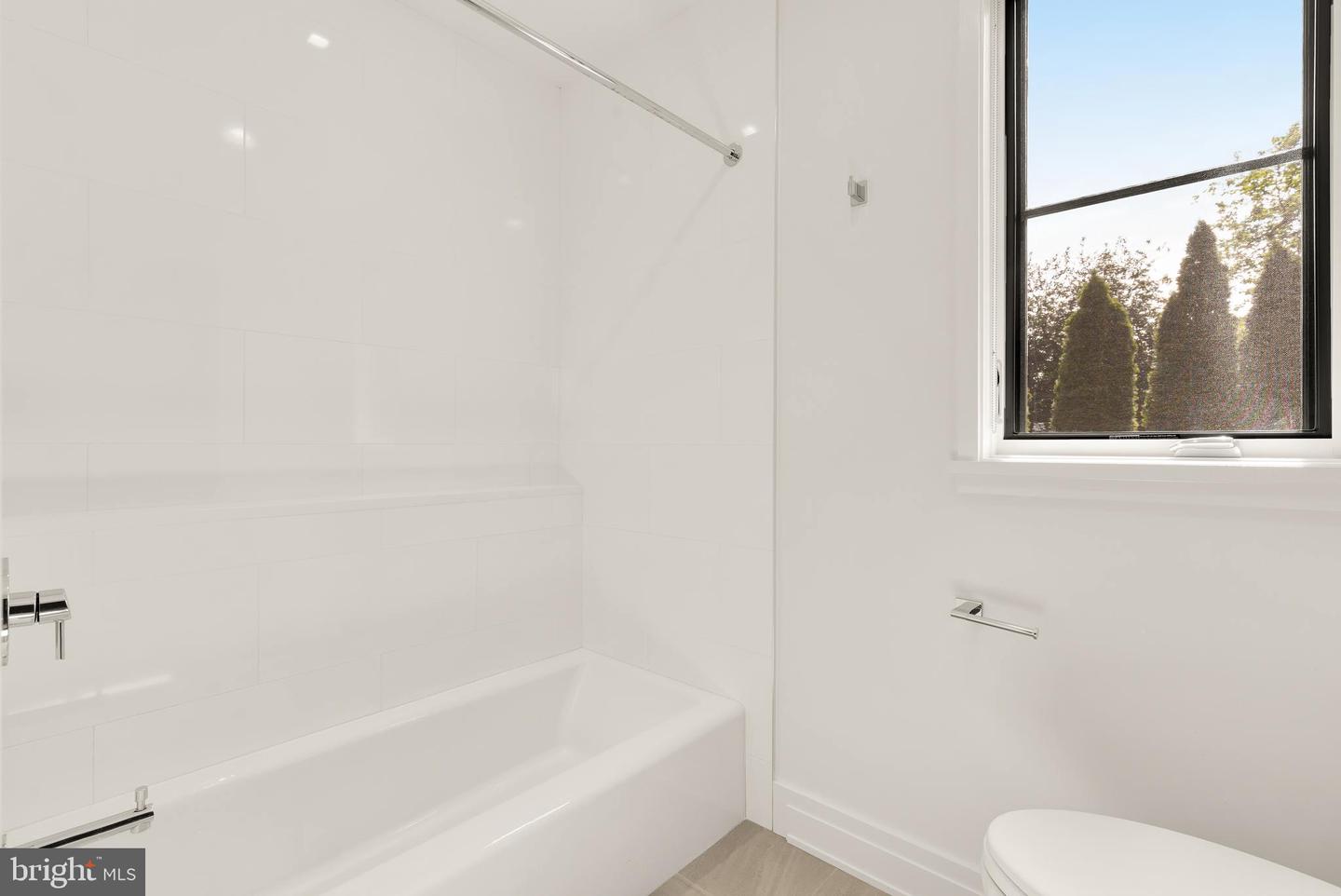 4640 Q ST NW, WASHINGTON, District Of Columbia 20007, 5 Bedrooms Bedrooms, ,4 BathroomsBathrooms,Residential,For sale,4640 Q ST NW,DCDC2197032 MLS # DCDC2197032