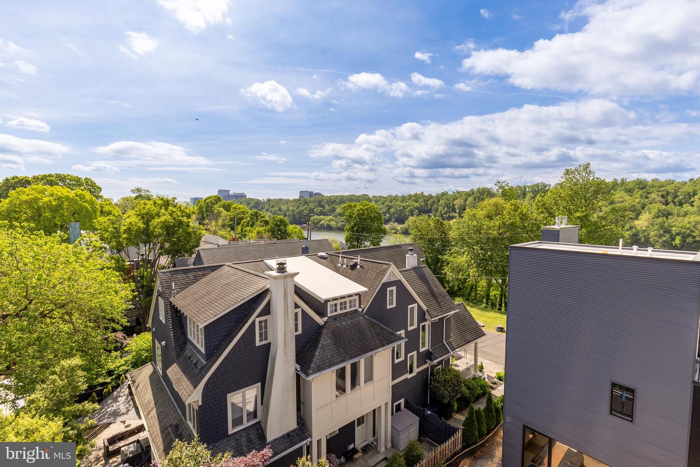 4640 Q ST NW, WASHINGTON, District Of Columbia 20007, 5 Bedrooms Bedrooms, ,4 BathroomsBathrooms,Residential,For sale,4640 Q ST NW,DCDC2197032 MLS # DCDC2197032