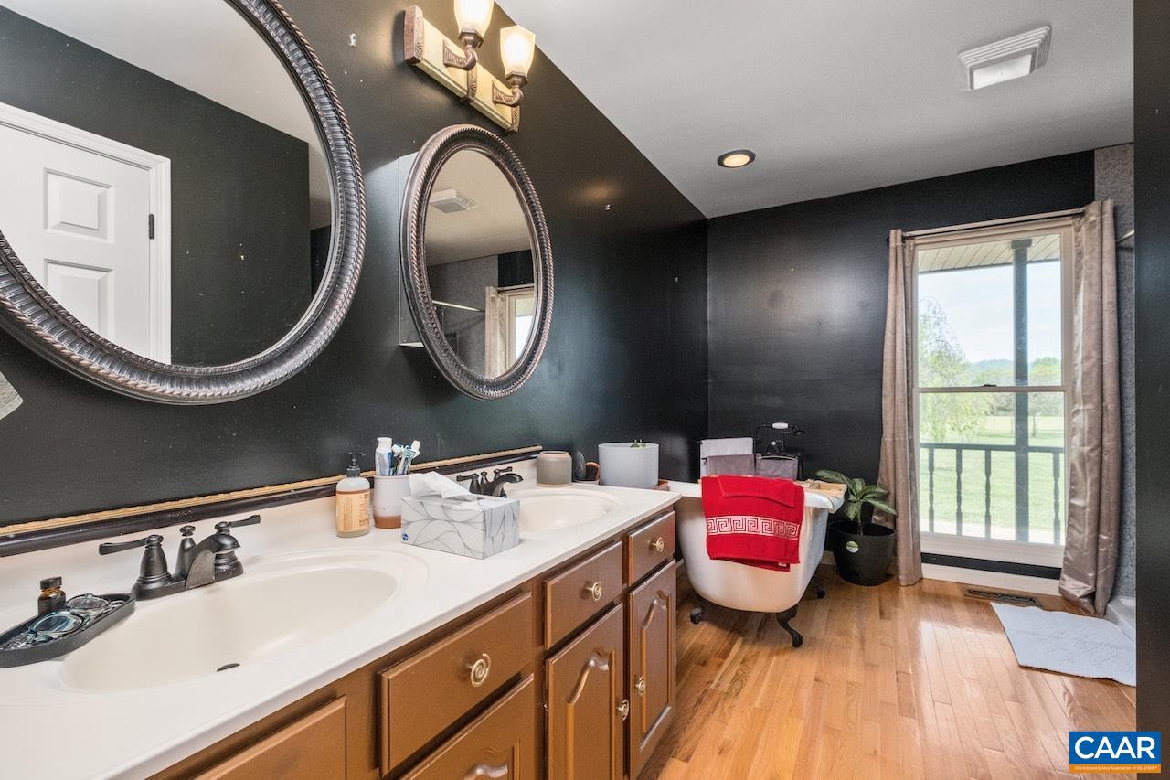 72 KATIES WAY, NELLYSFORD, Virginia 22958, 3 Bedrooms Bedrooms, ,2 BathroomsBathrooms,Residential,For sale,72 KATIES WAY,663586 MLS # 663586