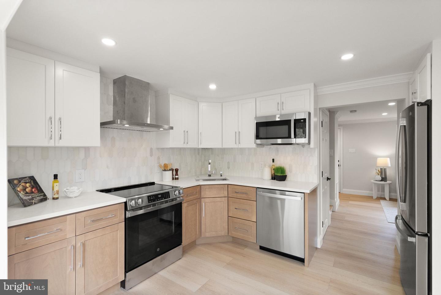 3166 ELLENWOOD DR, FAIRFAX, Virginia 22031, 3 Bedrooms Bedrooms, ,3 BathroomsBathrooms,Residential,For sale,3166 ELLENWOOD DR,VAFX2236058 MLS # VAFX2236058