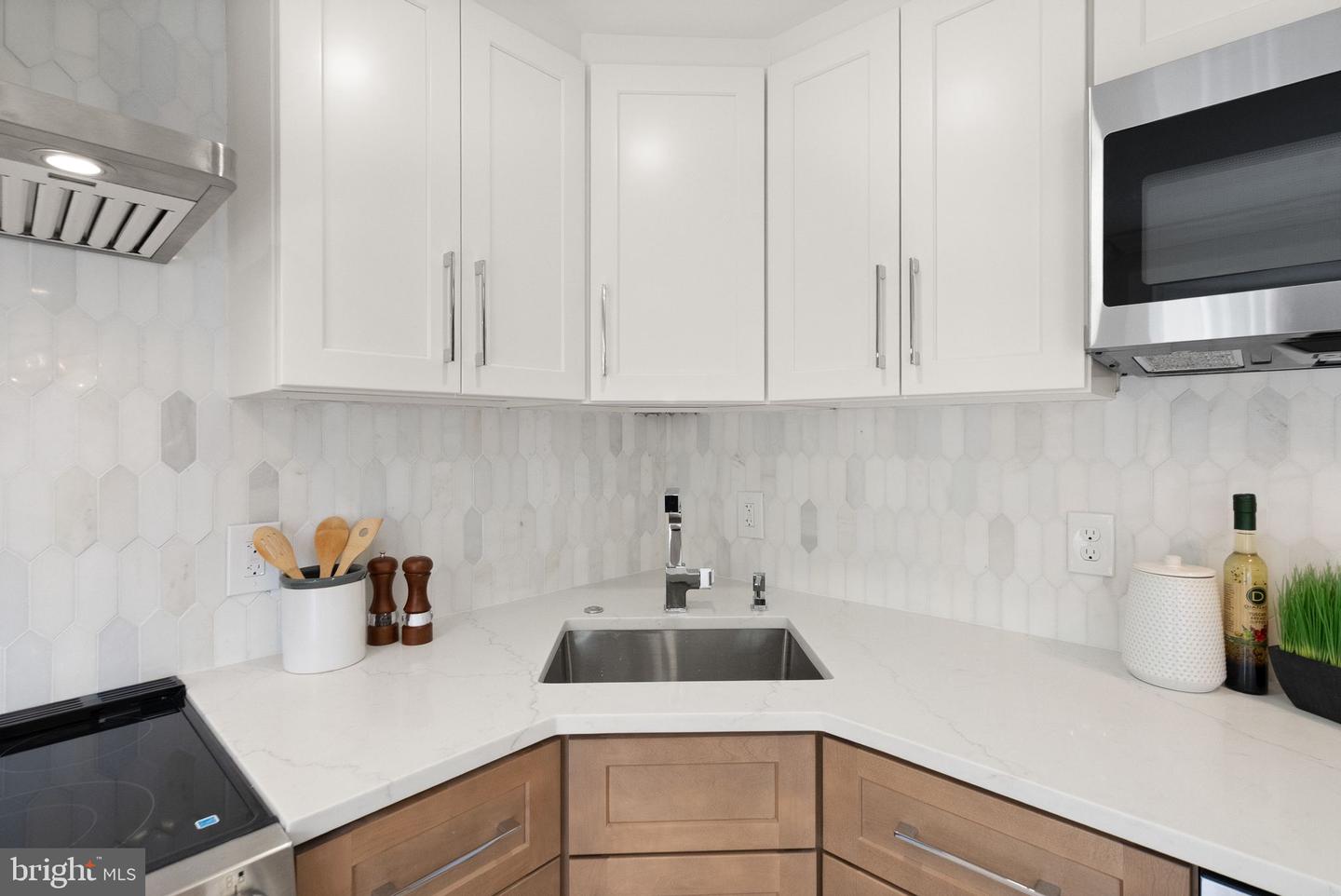 3166 ELLENWOOD DR, FAIRFAX, Virginia 22031, 3 Bedrooms Bedrooms, ,3 BathroomsBathrooms,Residential,For sale,3166 ELLENWOOD DR,VAFX2236058 MLS # VAFX2236058