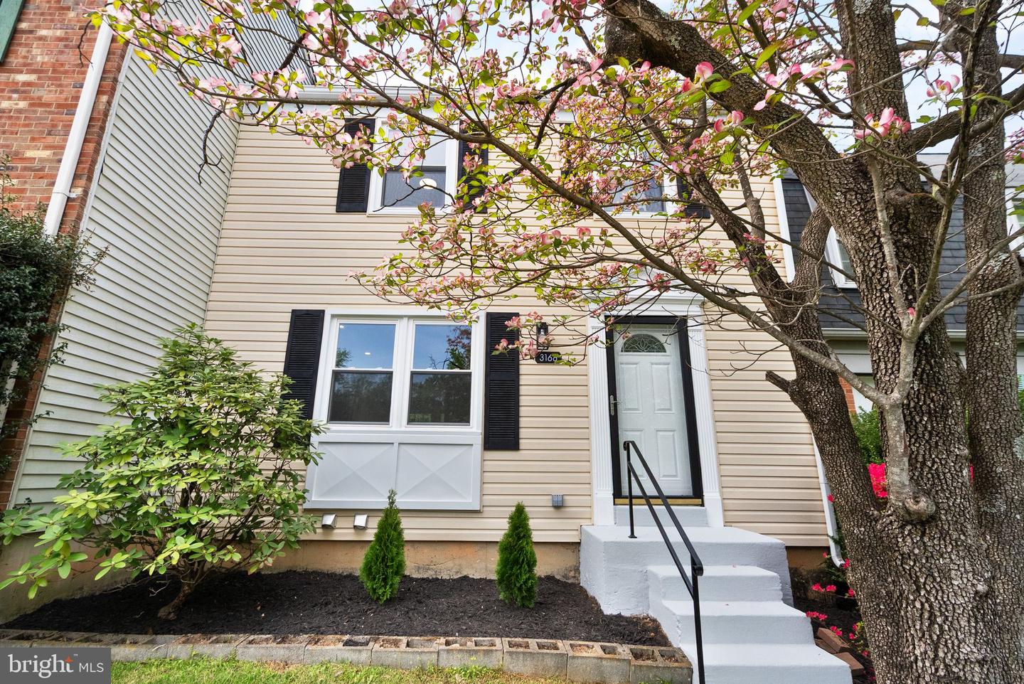 3166 ELLENWOOD DR, FAIRFAX, Virginia 22031, 3 Bedrooms Bedrooms, ,3 BathroomsBathrooms,Residential,For sale,3166 ELLENWOOD DR,VAFX2236058 MLS # VAFX2236058