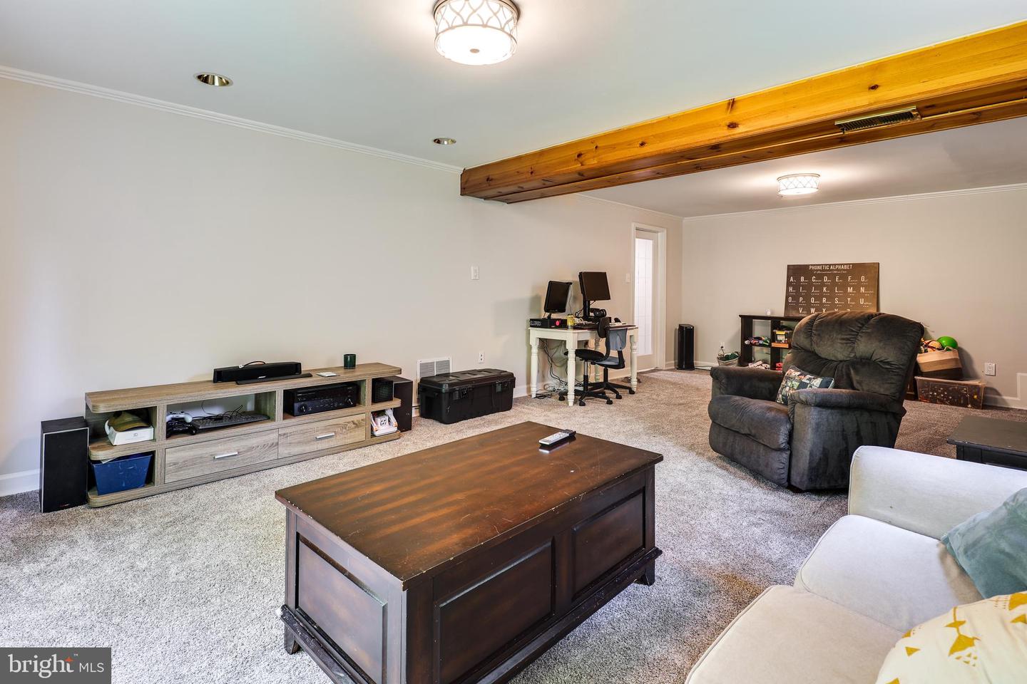 6921 ASHBURY DR, SPRINGFIELD, Virginia 22152, 5 Bedrooms Bedrooms, ,3 BathroomsBathrooms,Residential,For sale,6921 ASHBURY DR,VAFX2236250 MLS # VAFX2236250