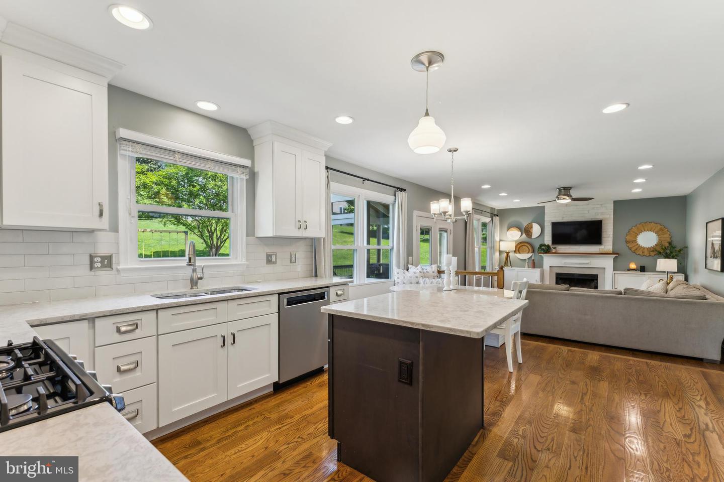 16069 HAYES LN, WOODBRIDGE, Virginia 22191, 4 Bedrooms Bedrooms, ,3 BathroomsBathrooms,Residential,For sale,16069 HAYES LN,VAPW2092804 MLS # VAPW2092804