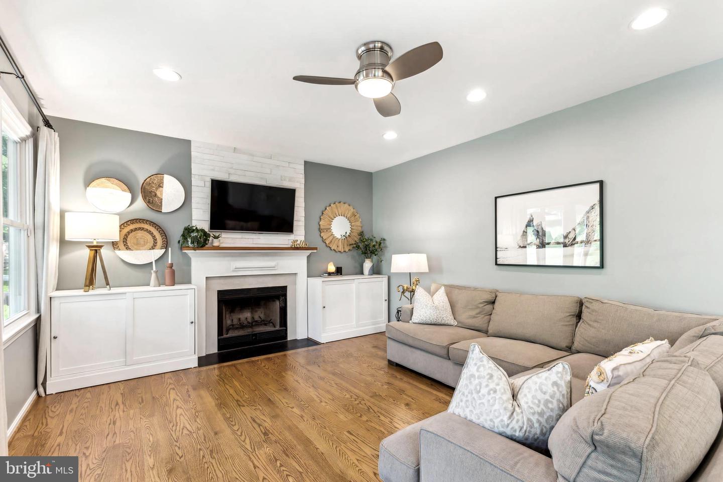 16069 HAYES LN, WOODBRIDGE, Virginia 22191, 4 Bedrooms Bedrooms, ,3 BathroomsBathrooms,Residential,For sale,16069 HAYES LN,VAPW2092804 MLS # VAPW2092804