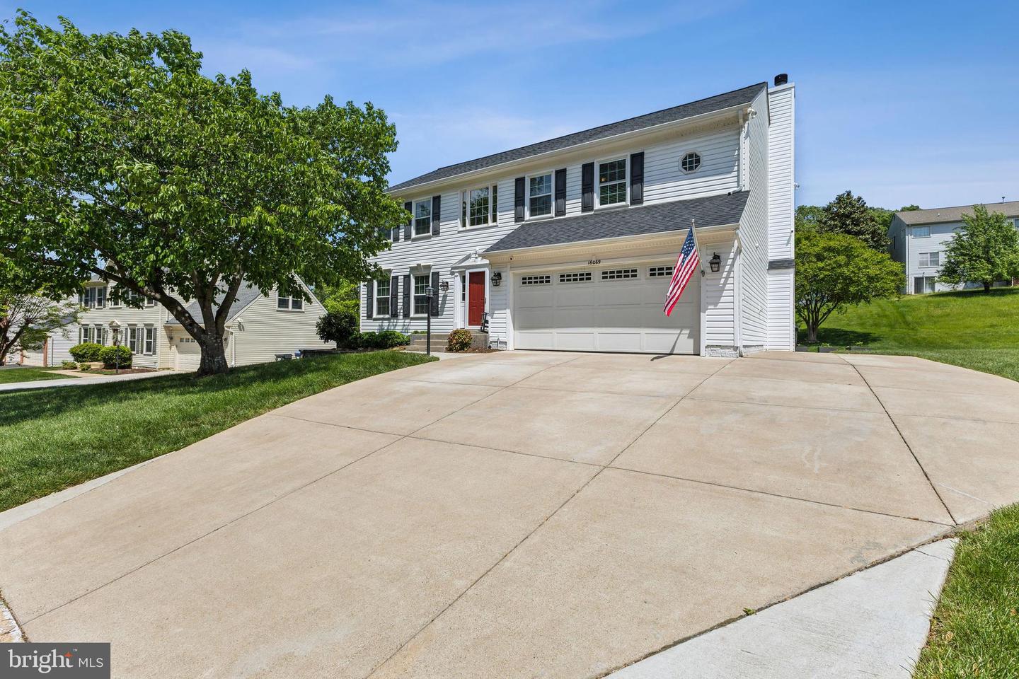 16069 HAYES LN, WOODBRIDGE, Virginia 22191, 4 Bedrooms Bedrooms, ,3 BathroomsBathrooms,Residential,For sale,16069 HAYES LN,VAPW2092804 MLS # VAPW2092804