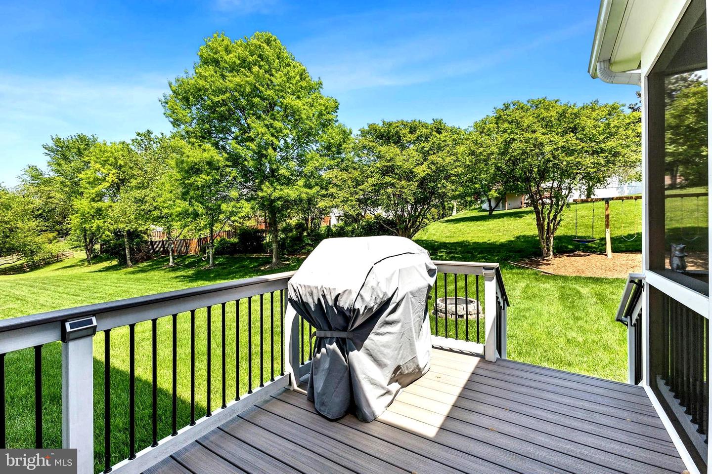 16069 HAYES LN, WOODBRIDGE, Virginia 22191, 4 Bedrooms Bedrooms, ,3 BathroomsBathrooms,Residential,For sale,16069 HAYES LN,VAPW2092804 MLS # VAPW2092804