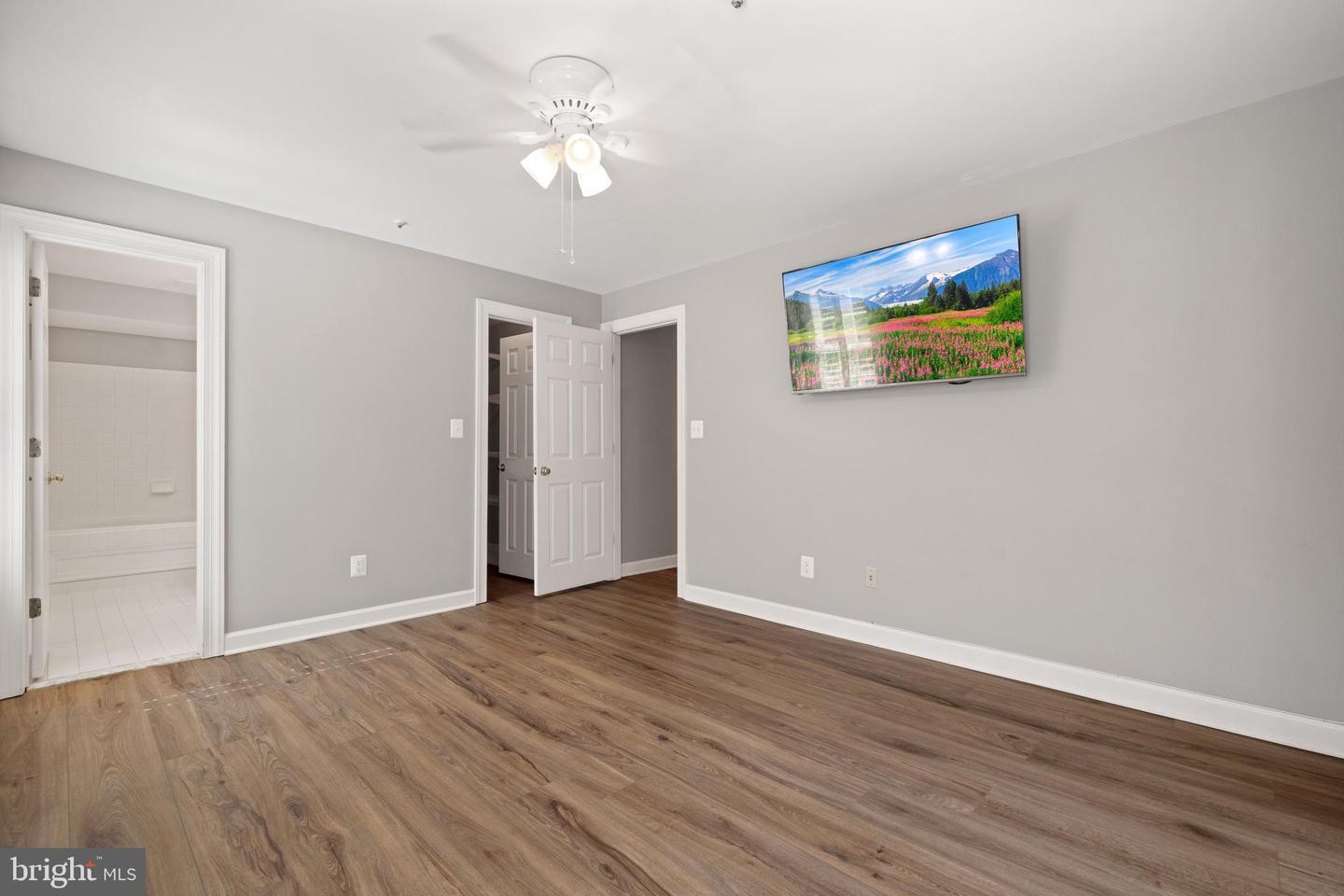 12229 FAIRFIELD HOUSE DR #203A, FAIRFAX, Virginia 22033, 2 Bedrooms Bedrooms, ,2 BathroomsBathrooms,Residential,For sale,12229 FAIRFIELD HOUSE DR #203A,VAFX2236314 MLS # VAFX2236314