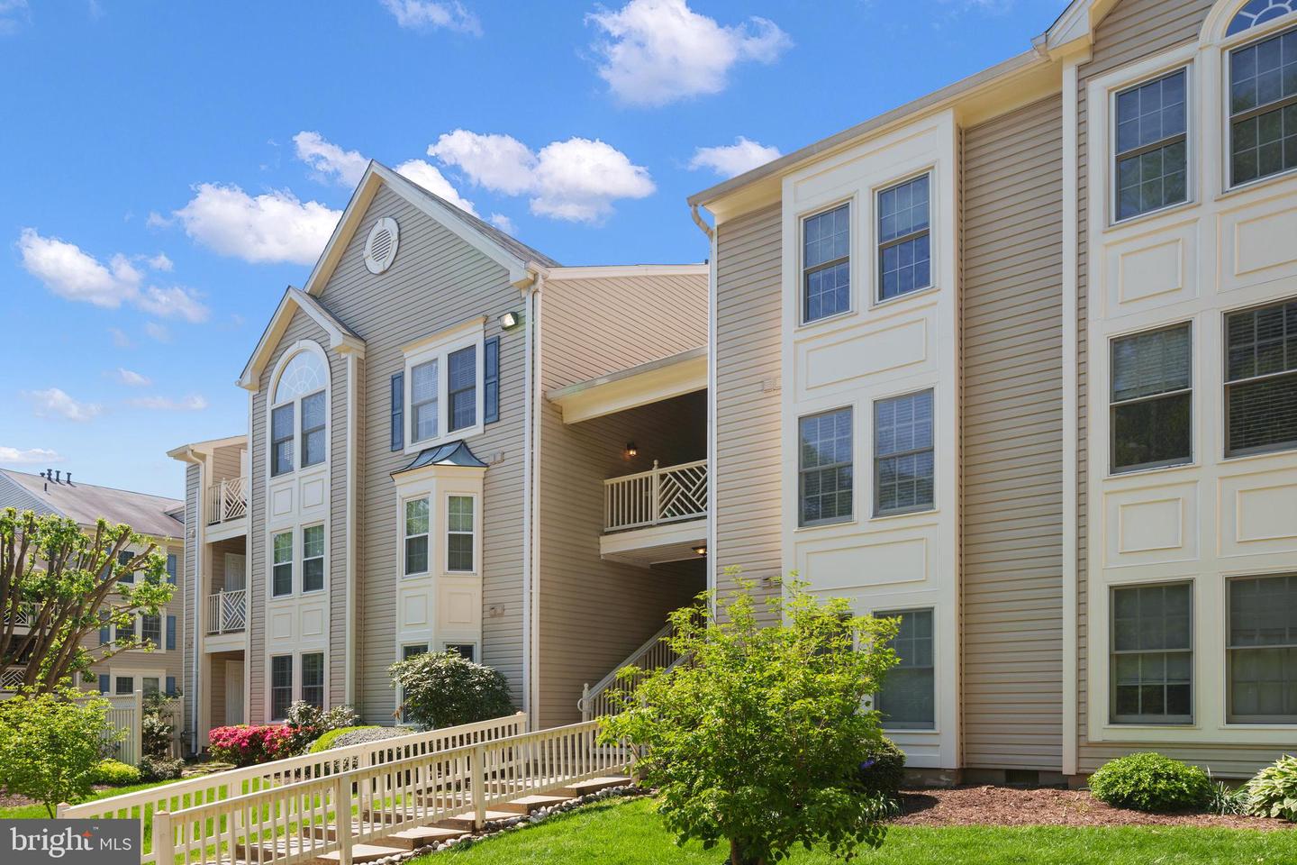 12229 FAIRFIELD HOUSE DR #203A, FAIRFAX, Virginia 22033, 2 Bedrooms Bedrooms, ,2 BathroomsBathrooms,Residential,For sale,12229 FAIRFIELD HOUSE DR #203A,VAFX2236314 MLS # VAFX2236314