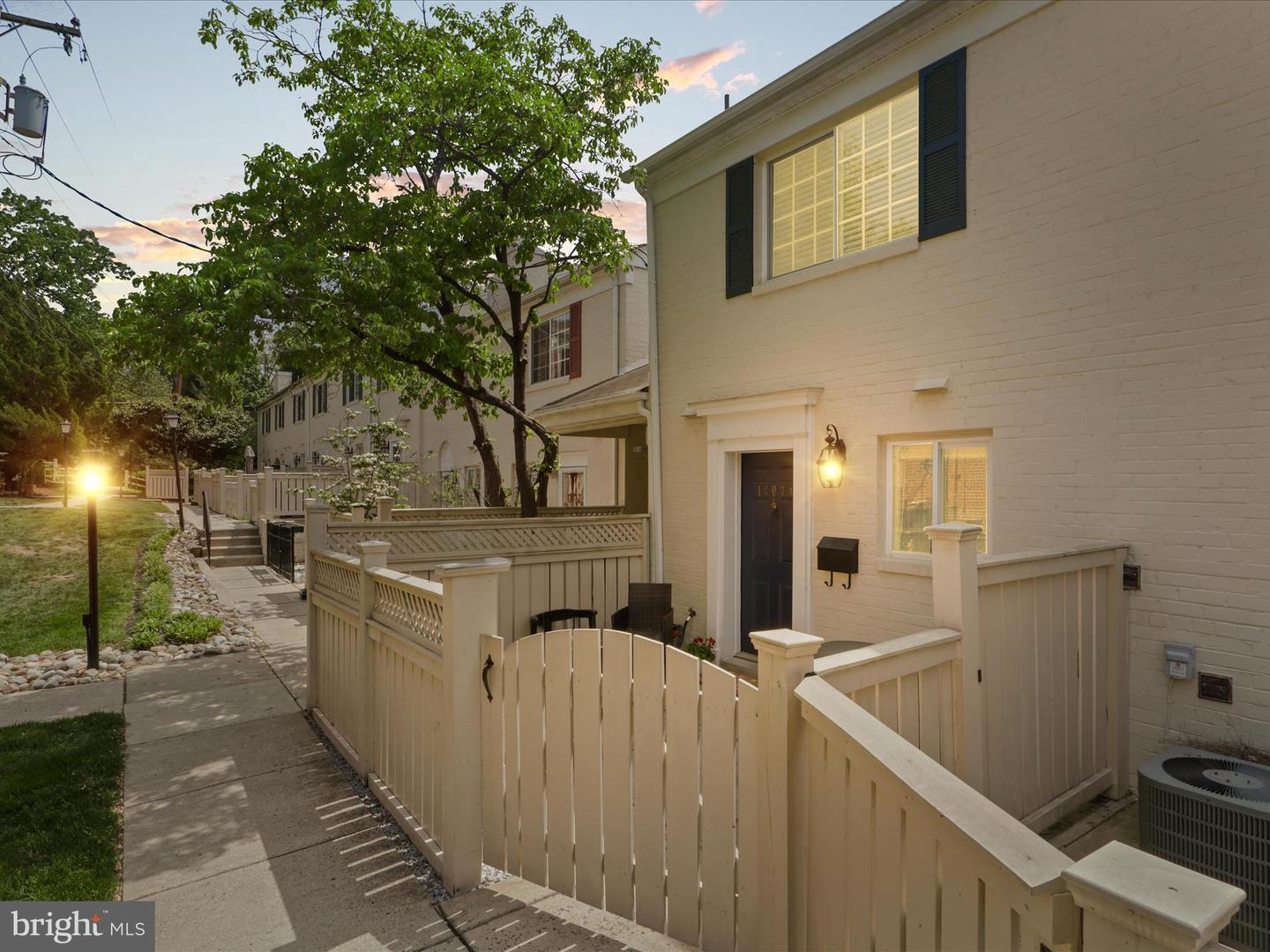 1407 N VAN DORN ST #A, ALEXANDRIA, Virginia 22304, 2 Bedrooms Bedrooms, ,1 BathroomBathrooms,Residential,For sale,1407 N VAN DORN ST #A,VAAX2044558 MLS # VAAX2044558