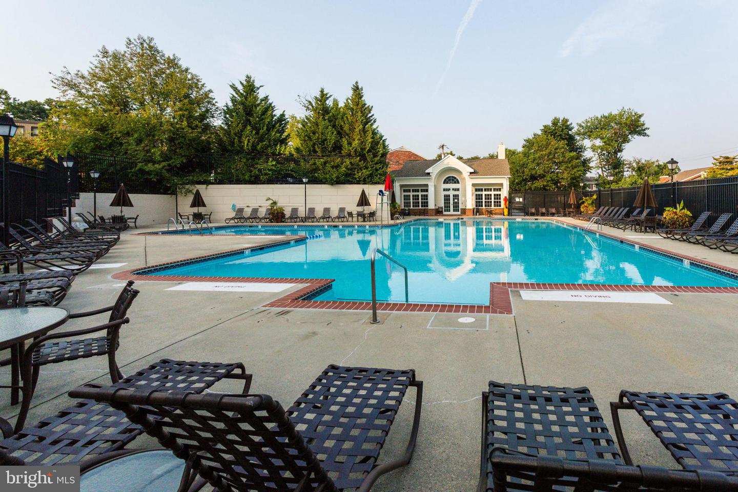 1407 N VAN DORN ST #A, ALEXANDRIA, Virginia 22304, 2 Bedrooms Bedrooms, ,1 BathroomBathrooms,Residential,For sale,1407 N VAN DORN ST #A,VAAX2044558 MLS # VAAX2044558