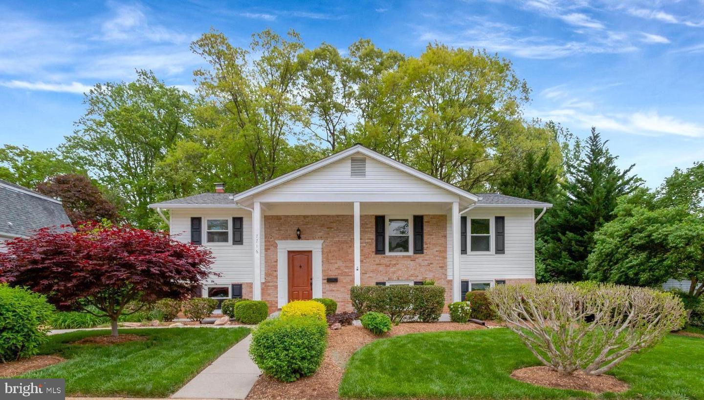 7716 CARRLEIGH PKWY, SPRINGFIELD, Virginia 22152, 6 Bedrooms Bedrooms, ,3 BathroomsBathrooms,Residential,For sale,7716 CARRLEIGH PKWY,VAFX2236430 MLS # VAFX2236430