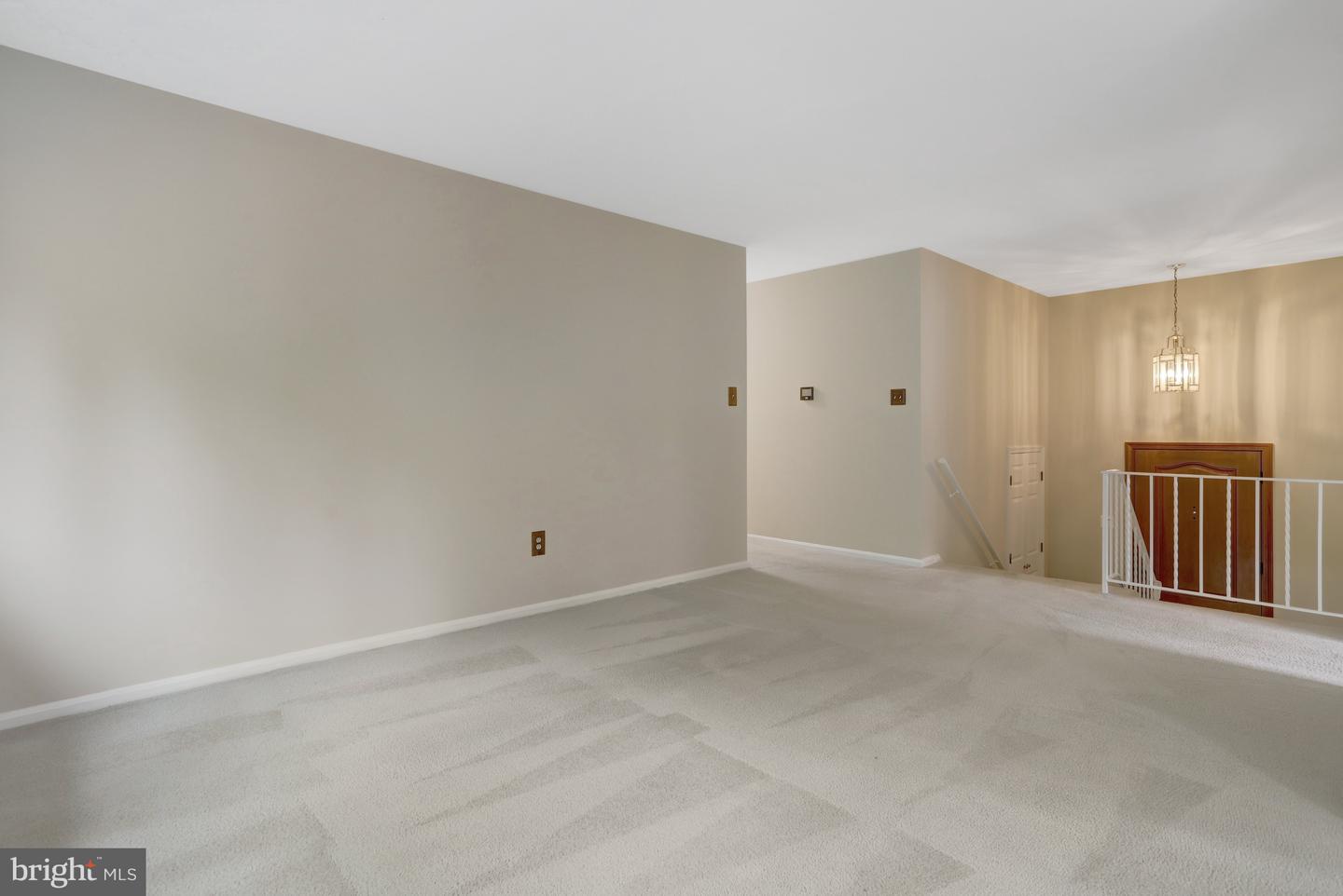 7716 CARRLEIGH PKWY, SPRINGFIELD, Virginia 22152, 6 Bedrooms Bedrooms, ,3 BathroomsBathrooms,Residential,For sale,7716 CARRLEIGH PKWY,VAFX2236430 MLS # VAFX2236430