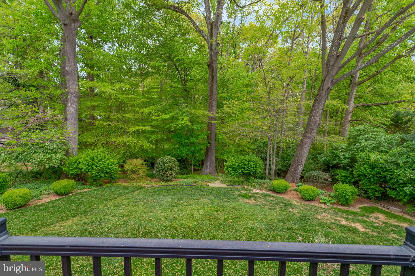 7716 CARRLEIGH PKWY, SPRINGFIELD, Virginia 22152, 6 Bedrooms Bedrooms, ,3 BathroomsBathrooms,Residential,For sale,7716 CARRLEIGH PKWY,VAFX2236430 MLS # VAFX2236430