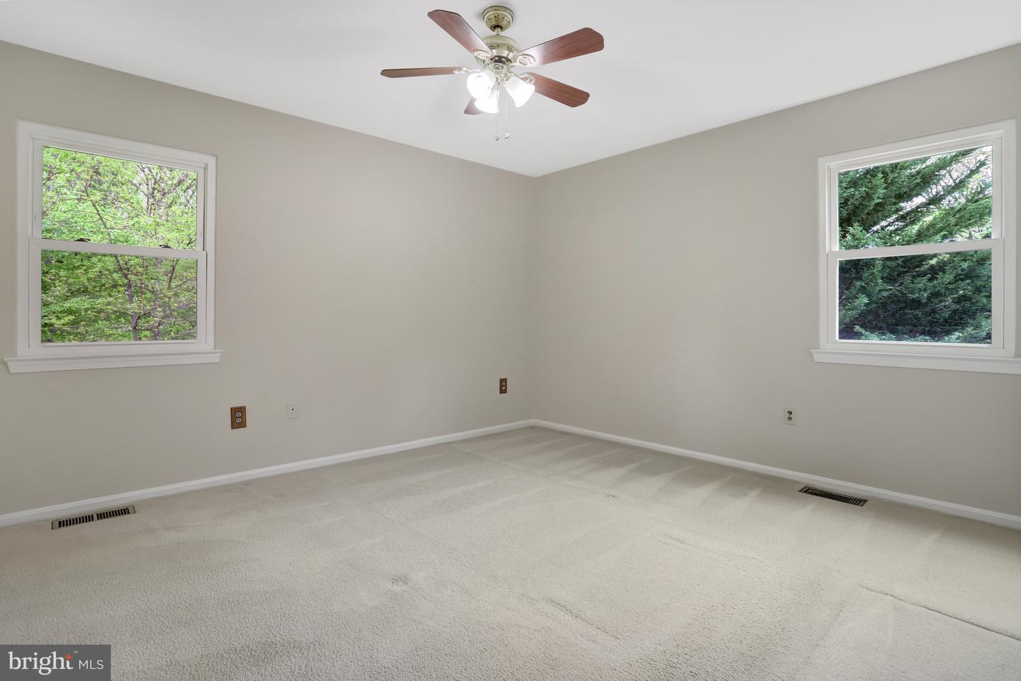 7716 CARRLEIGH PKWY, SPRINGFIELD, Virginia 22152, 6 Bedrooms Bedrooms, ,3 BathroomsBathrooms,Residential,For sale,7716 CARRLEIGH PKWY,VAFX2236430 MLS # VAFX2236430