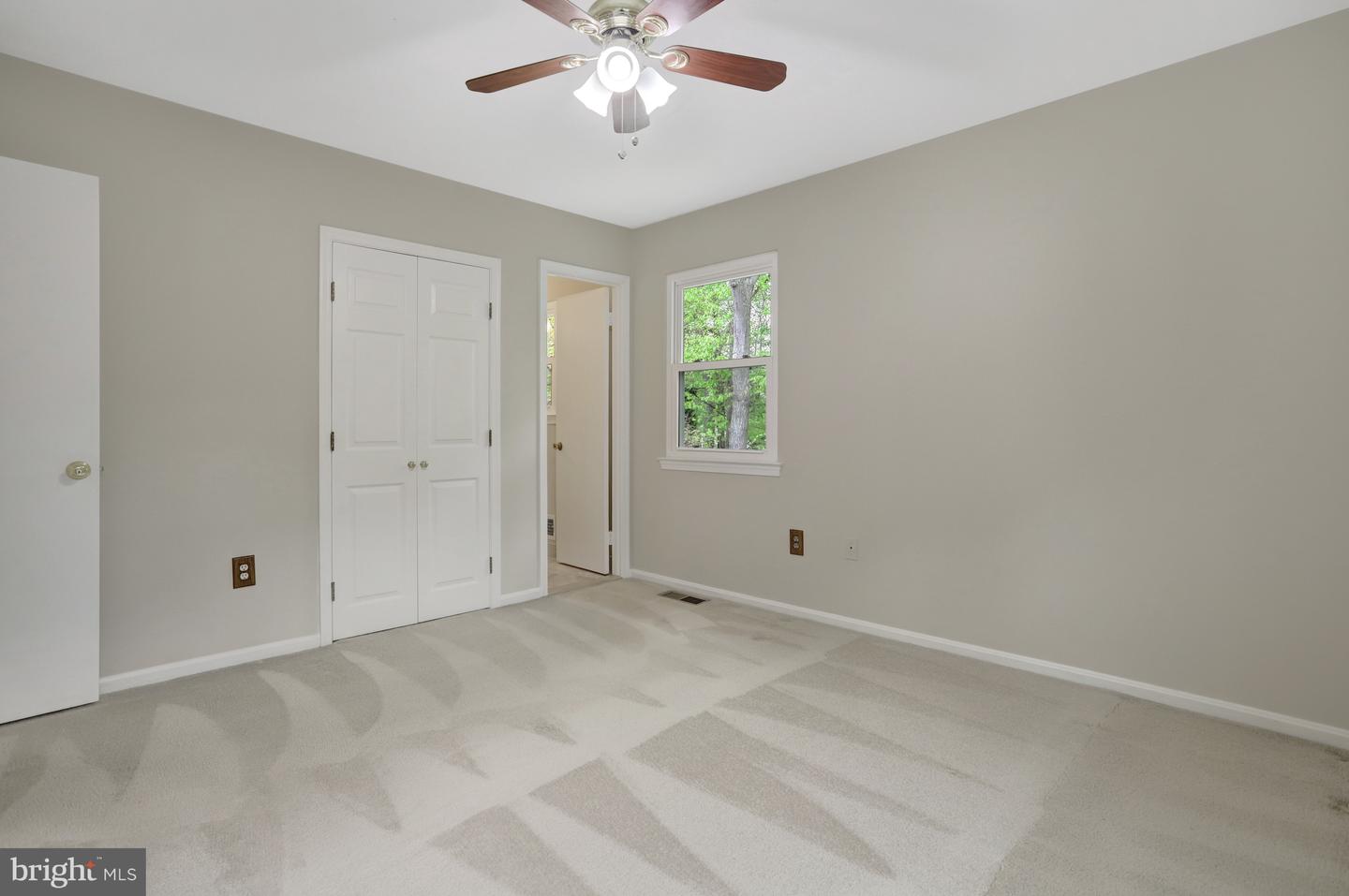 7716 CARRLEIGH PKWY, SPRINGFIELD, Virginia 22152, 6 Bedrooms Bedrooms, ,3 BathroomsBathrooms,Residential,For sale,7716 CARRLEIGH PKWY,VAFX2236430 MLS # VAFX2236430