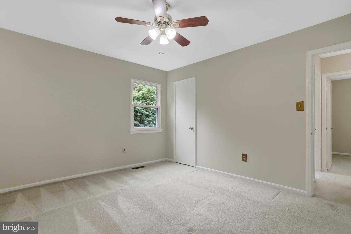 7716 CARRLEIGH PKWY, SPRINGFIELD, Virginia 22152, 6 Bedrooms Bedrooms, ,3 BathroomsBathrooms,Residential,For sale,7716 CARRLEIGH PKWY,VAFX2236430 MLS # VAFX2236430