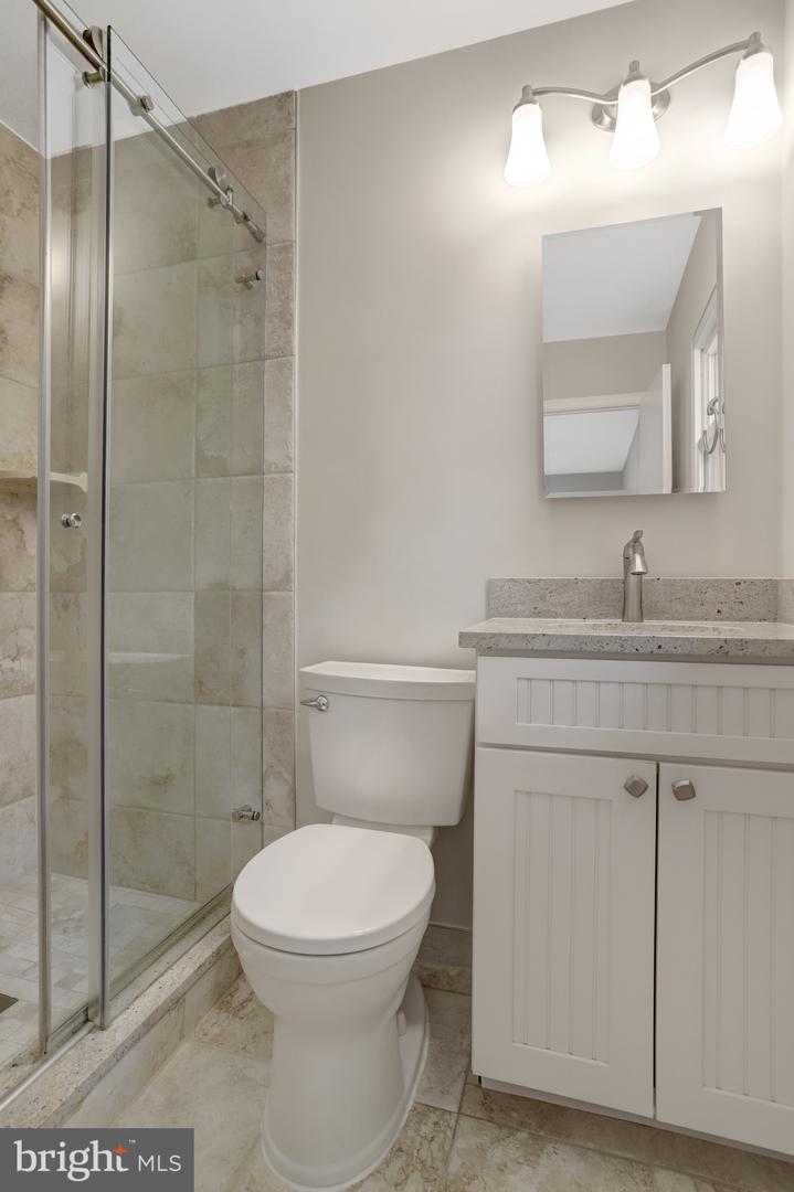 7716 CARRLEIGH PKWY, SPRINGFIELD, Virginia 22152, 6 Bedrooms Bedrooms, ,3 BathroomsBathrooms,Residential,For sale,7716 CARRLEIGH PKWY,VAFX2236430 MLS # VAFX2236430