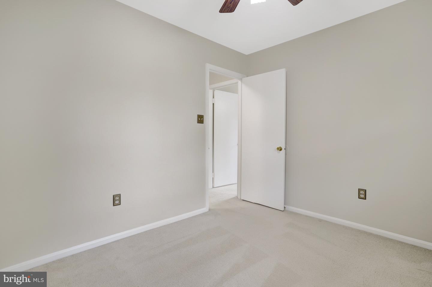 7716 CARRLEIGH PKWY, SPRINGFIELD, Virginia 22152, 6 Bedrooms Bedrooms, ,3 BathroomsBathrooms,Residential,For sale,7716 CARRLEIGH PKWY,VAFX2236430 MLS # VAFX2236430