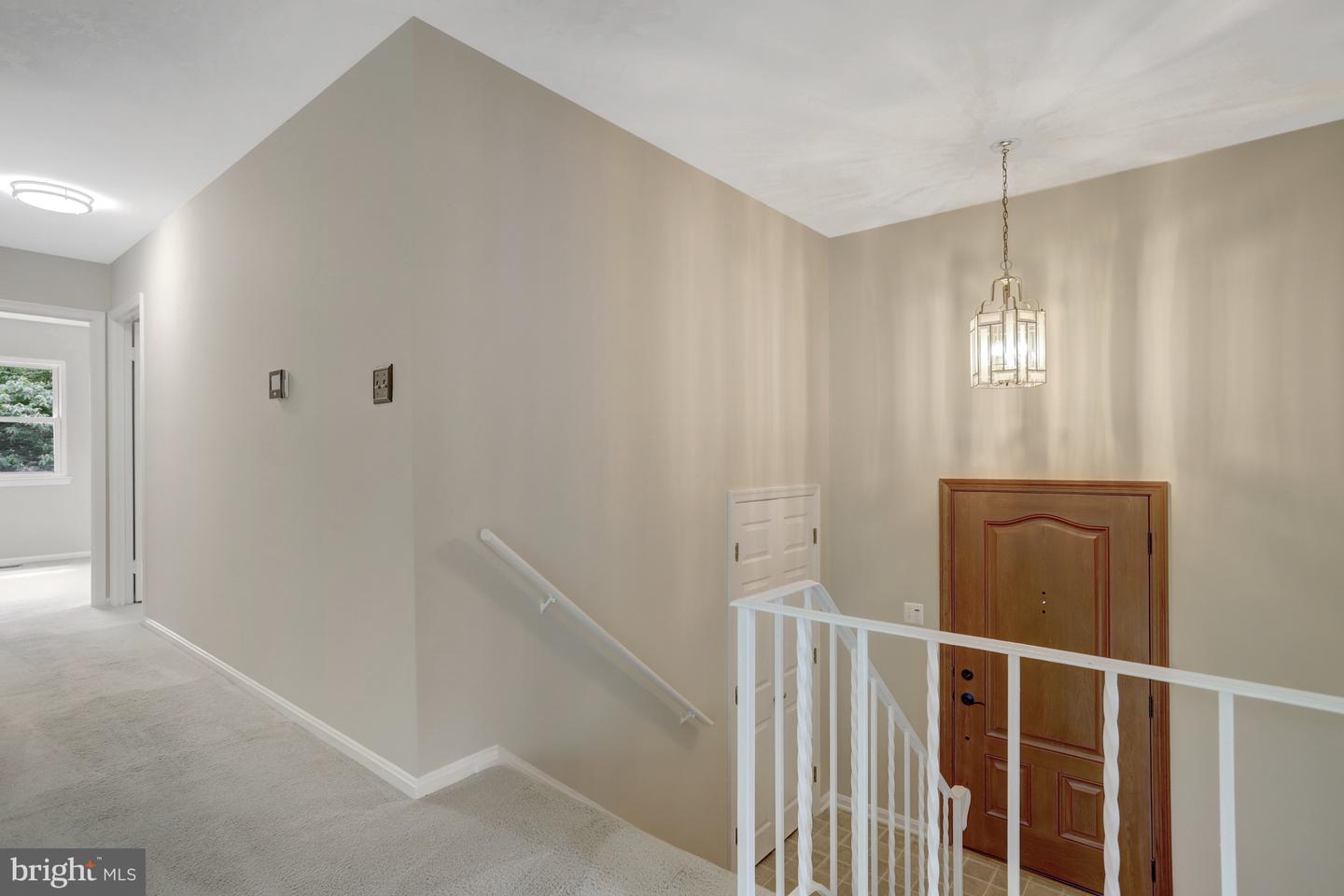 7716 CARRLEIGH PKWY, SPRINGFIELD, Virginia 22152, 6 Bedrooms Bedrooms, ,3 BathroomsBathrooms,Residential,For sale,7716 CARRLEIGH PKWY,VAFX2236430 MLS # VAFX2236430
