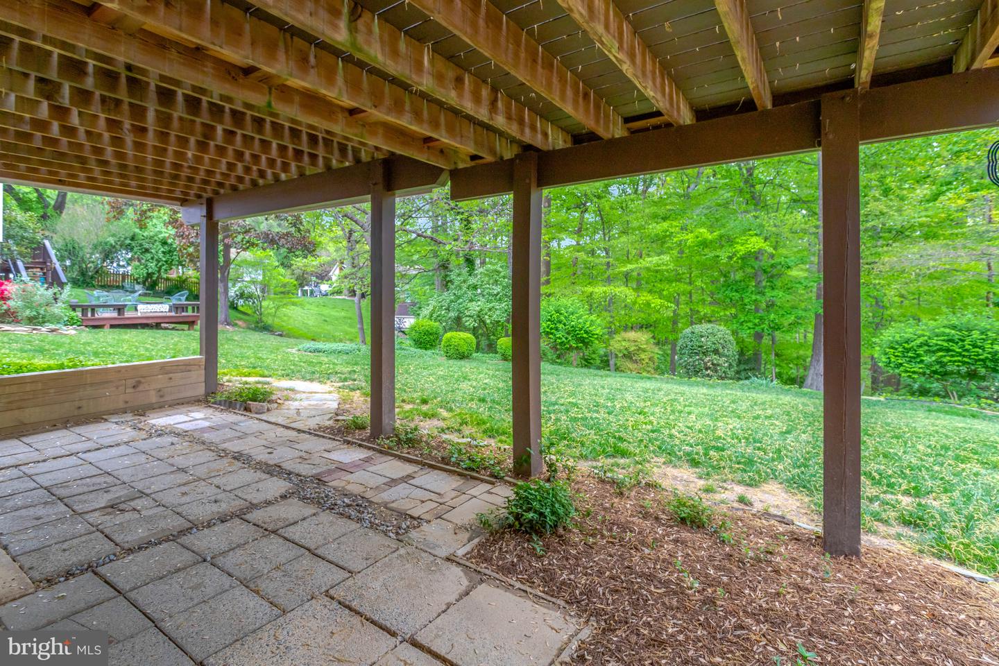 7716 CARRLEIGH PKWY, SPRINGFIELD, Virginia 22152, 6 Bedrooms Bedrooms, ,3 BathroomsBathrooms,Residential,For sale,7716 CARRLEIGH PKWY,VAFX2236430 MLS # VAFX2236430