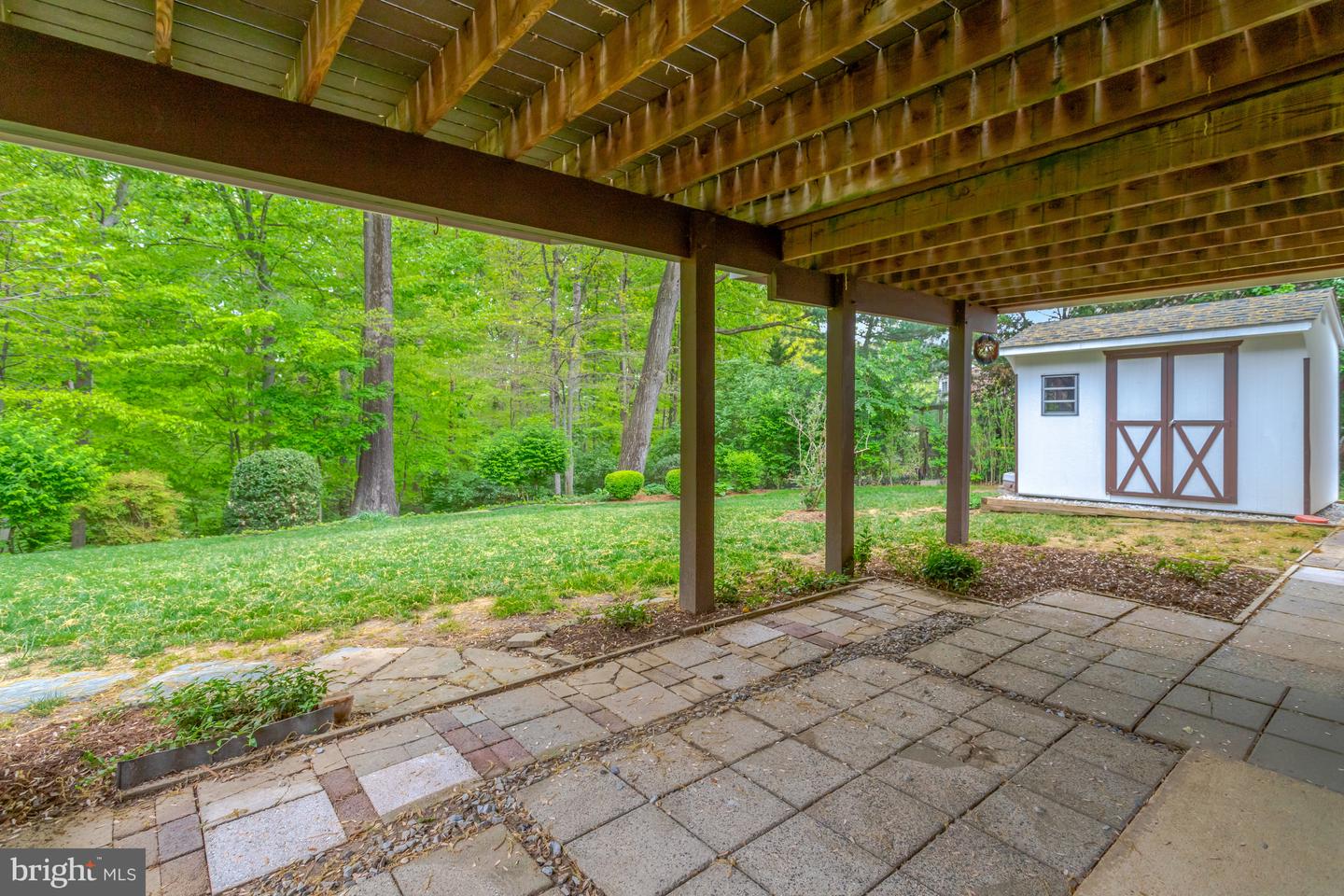 7716 CARRLEIGH PKWY, SPRINGFIELD, Virginia 22152, 6 Bedrooms Bedrooms, ,3 BathroomsBathrooms,Residential,For sale,7716 CARRLEIGH PKWY,VAFX2236430 MLS # VAFX2236430