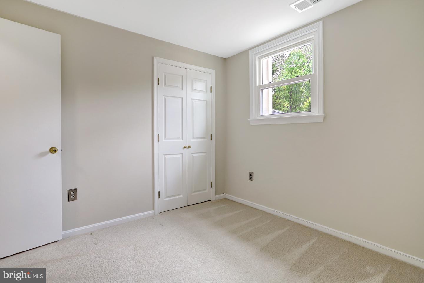 7716 CARRLEIGH PKWY, SPRINGFIELD, Virginia 22152, 6 Bedrooms Bedrooms, ,3 BathroomsBathrooms,Residential,For sale,7716 CARRLEIGH PKWY,VAFX2236430 MLS # VAFX2236430